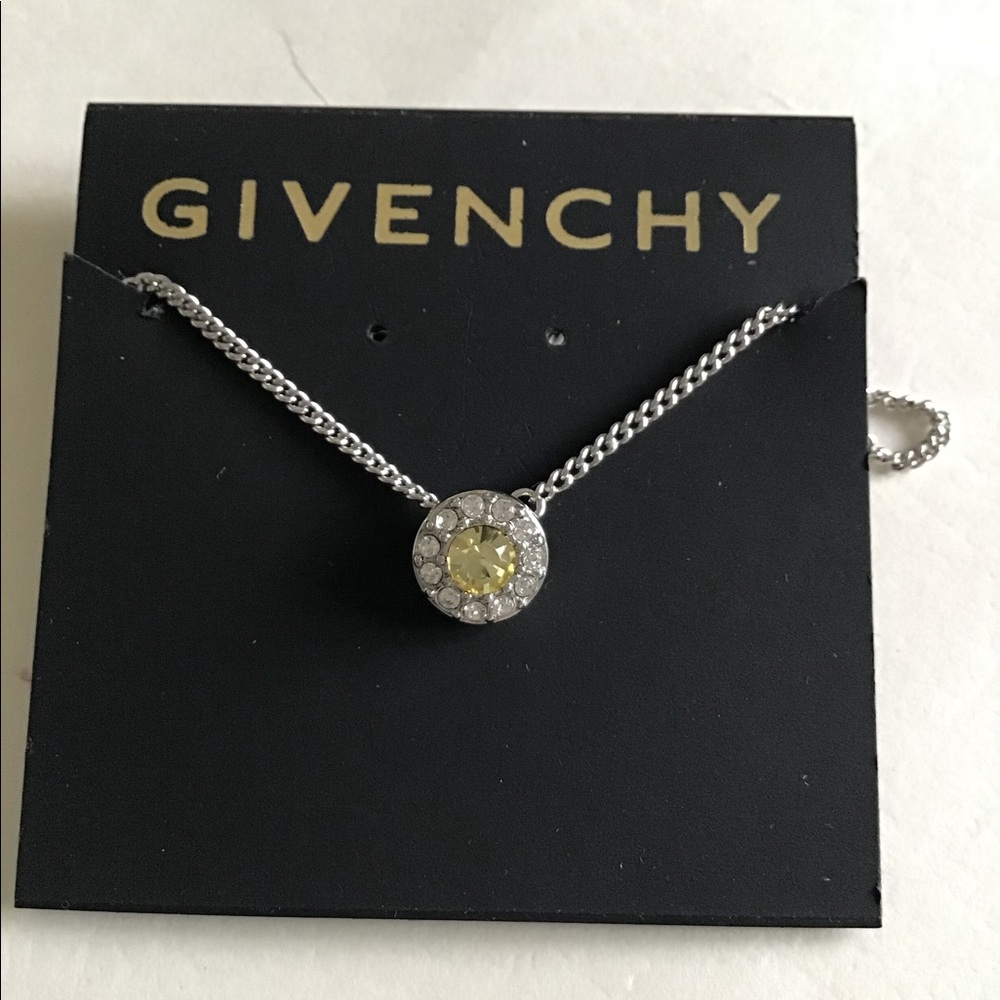 GIVENCHY CIRCLE PENDANT NECKLACE
